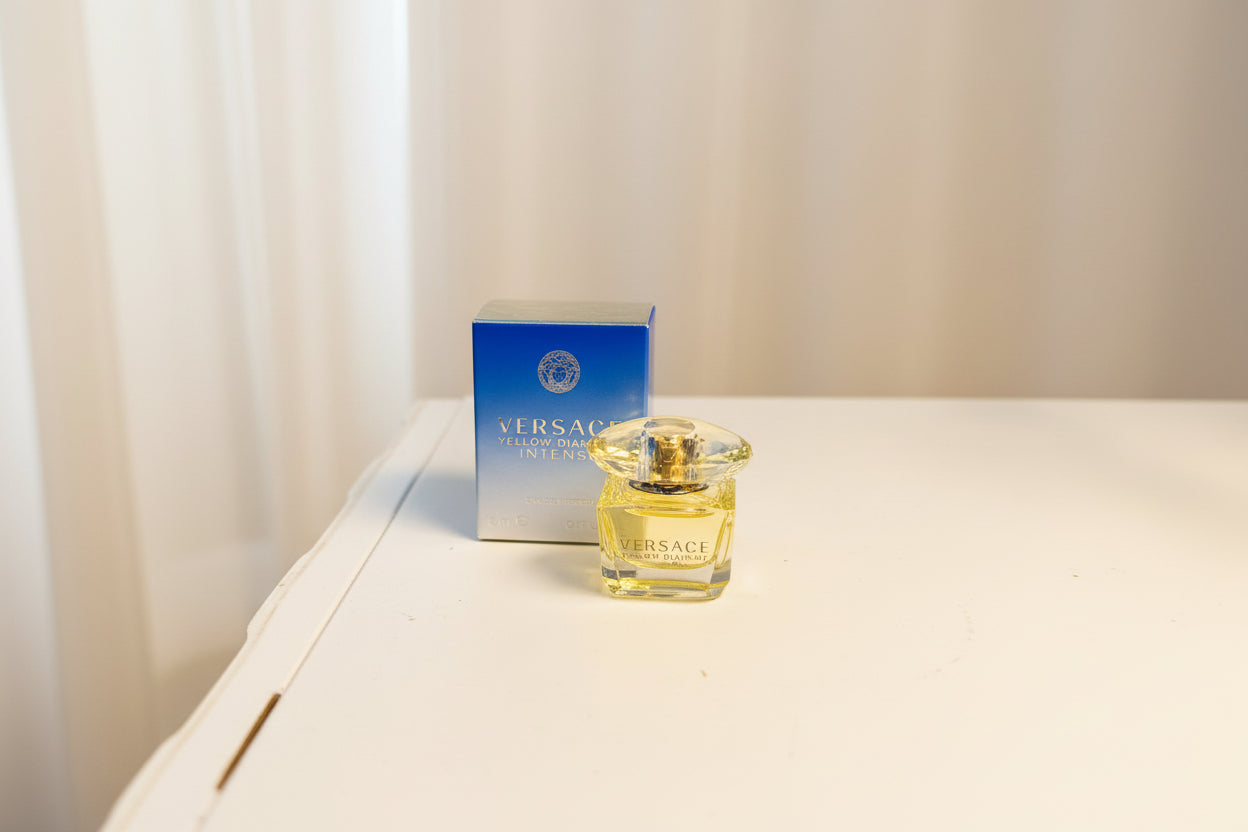 Versace Yellow Diamond Intense Mini Perfume – 5 mL for her